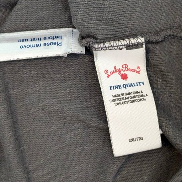 (2/$20) Johnny Cash Man in Black Graphic Tee - Picture 6 of 6